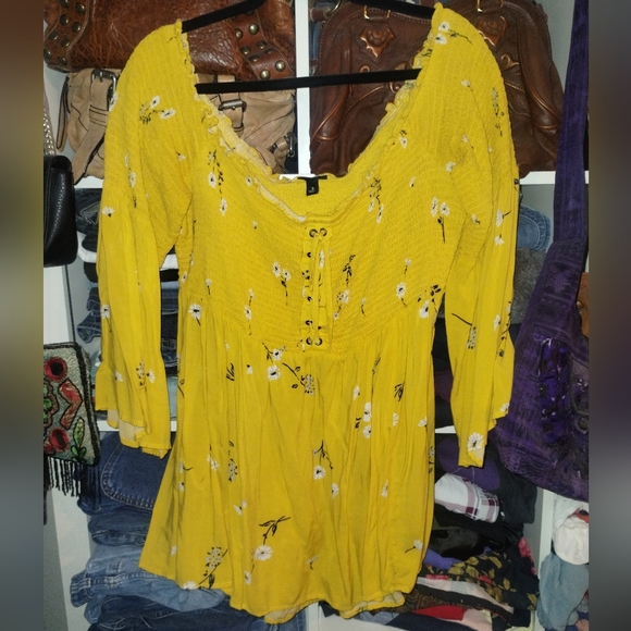 Torrid  3X Floral Off-Shoulder Top - Picture 2 of 9